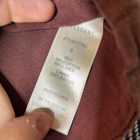 Crescent Crop Tank Top - Picture 3 of 4